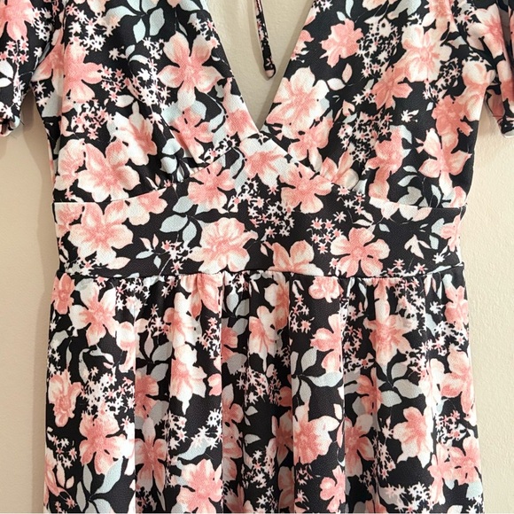 Black Flutter Sleeve A-Line Dress Pink Grey Floral & Deep V-Neck - Picture 7 of 16